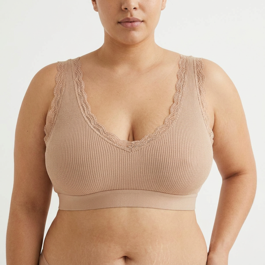 Brassière Dentelle coloris Beige, portée